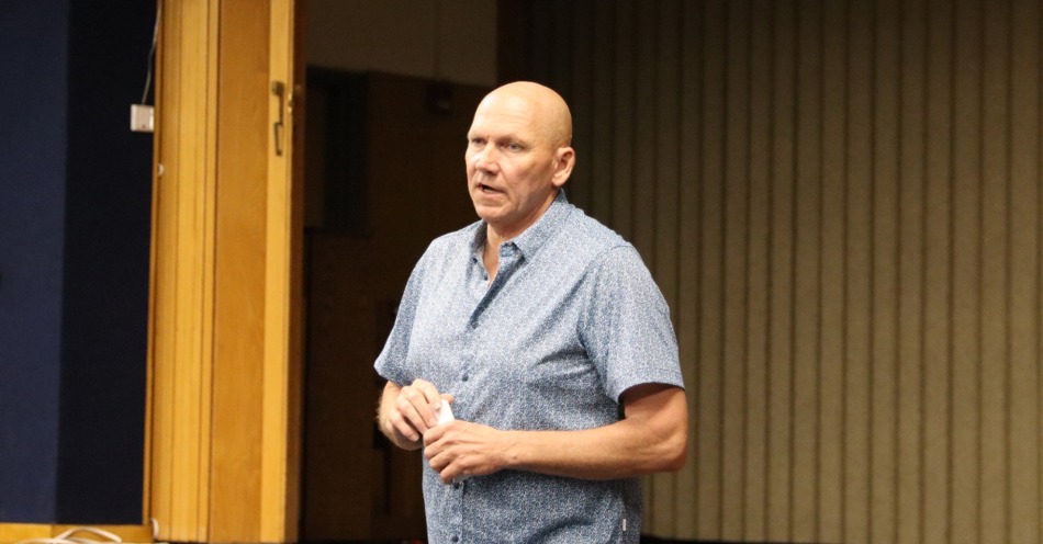 GICC Names Tim Buettner As New Girls Basketball Coach 