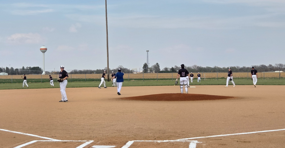 Weller Throws Complete Game; Cats Snap Skid