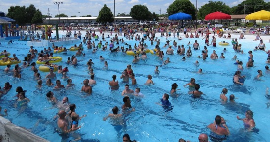 Online Season Passes Now Available for Island Oasis and Lincoln Pool