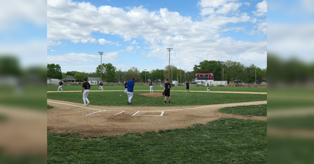 Cats warming up versus the Jeffs