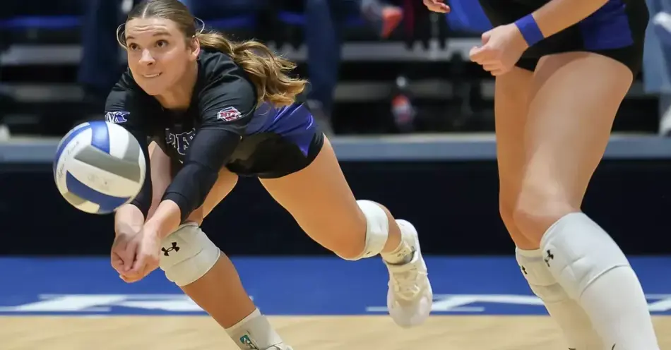 UNK Volleyball: #5 Lopers Sweep York